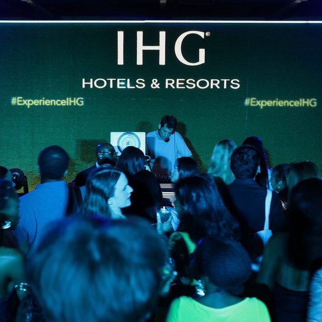 Dancinâ€™ the night away with DJ @iammarkronson. 
c/o @ihghotels